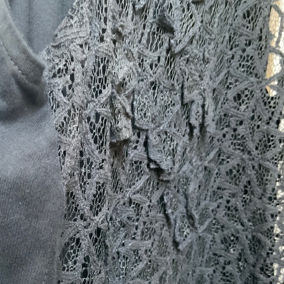 GAP LACE FRONT TANK - Picture 5 of 7